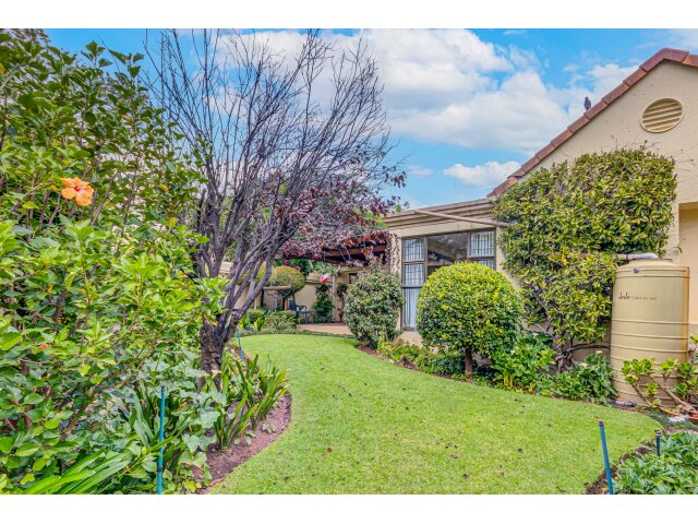 <!--[if BLOCK]><![endif]--> 6 Cranleigh Place Samantha Rd, Mill Hill,  Sandton <!--[if ENDBLOCK]><![endif]-->